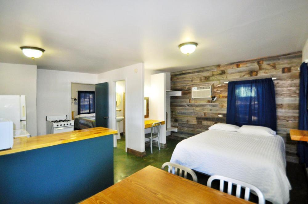7A Ranch Hotel Wimberley Eksteriør billede