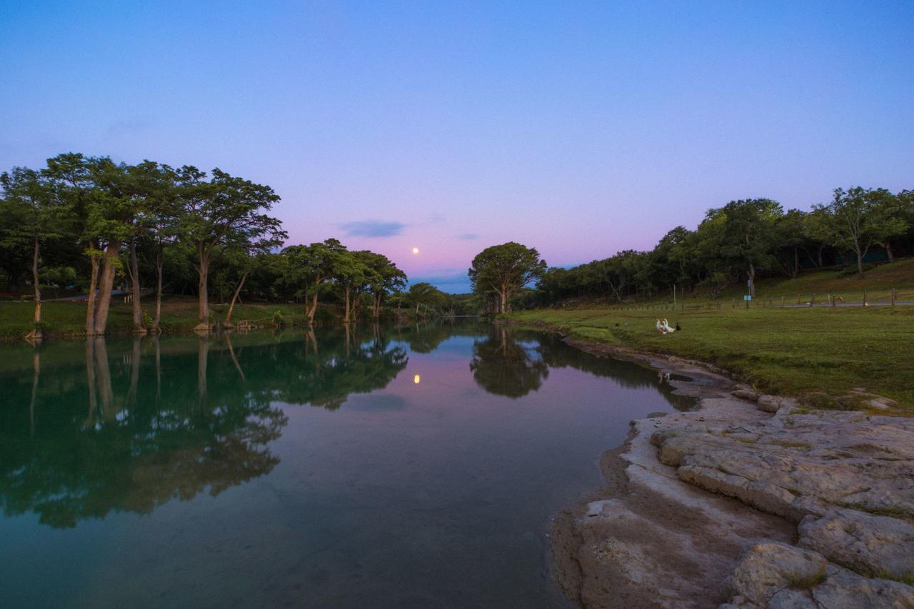 7A Ranch Hotel Wimberley Eksteriør billede