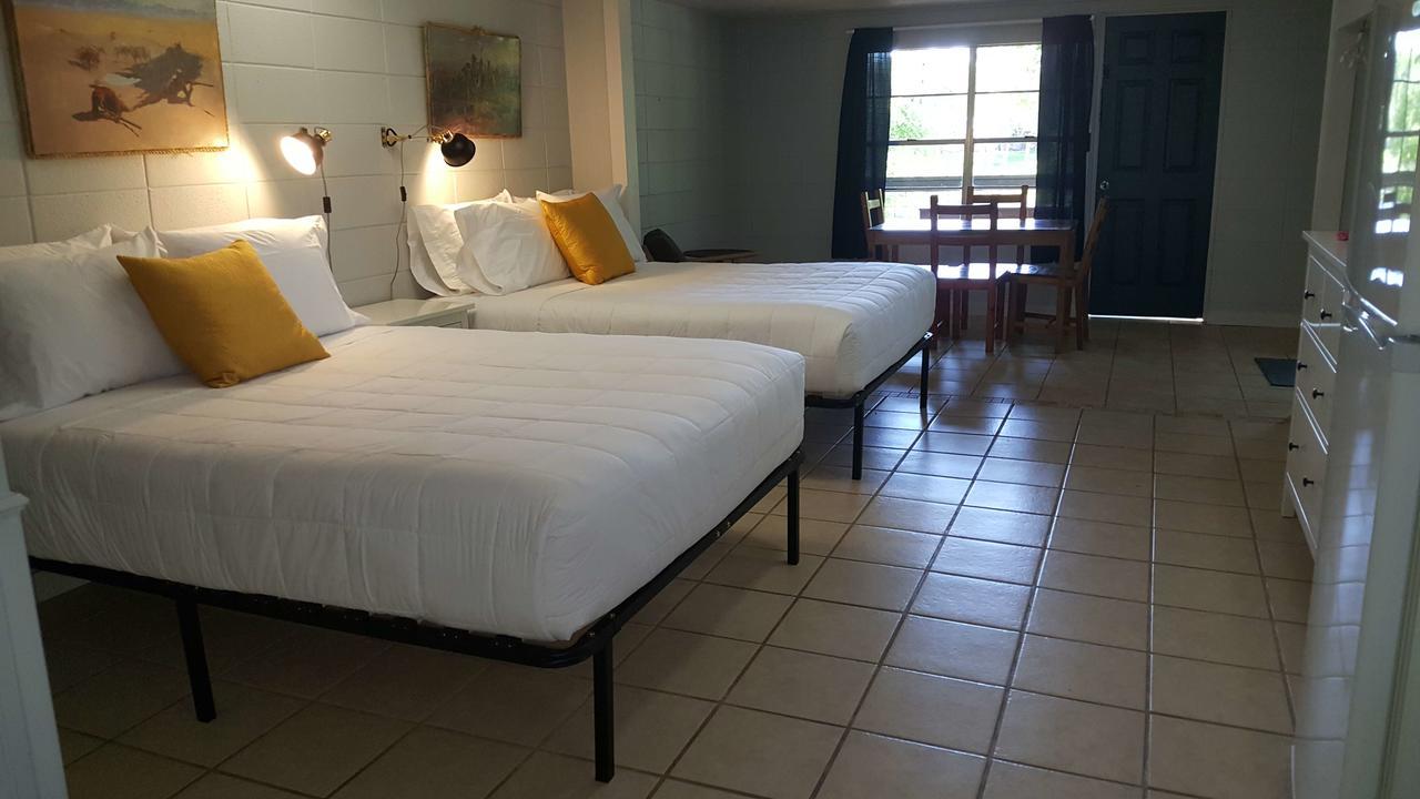 7A Ranch Hotel Wimberley Eksteriør billede